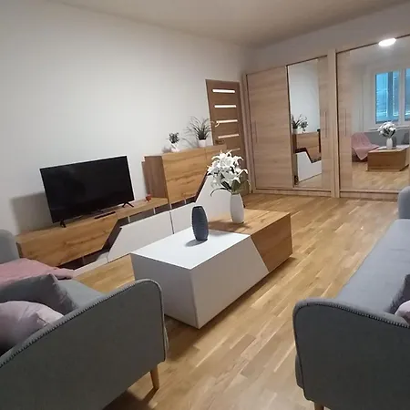 Adam Appartement *
